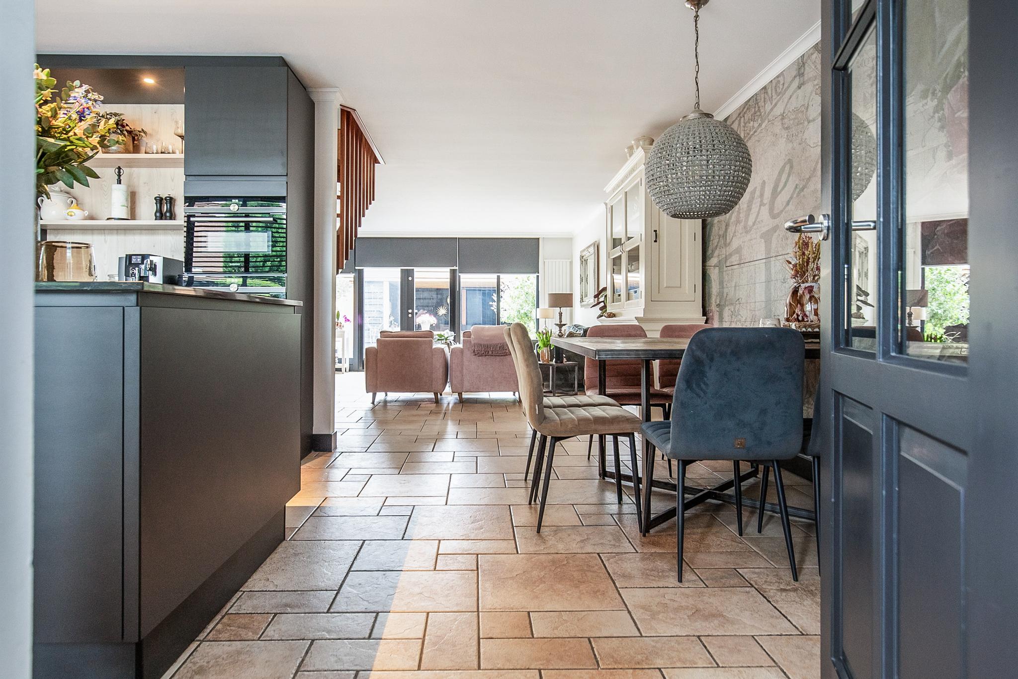 Leden 8 , 2151 SB Nieuw-vennep 10