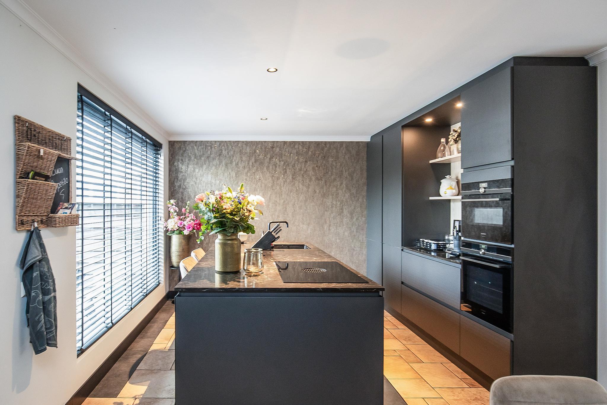 Leden 8 , 2151 SB Nieuw-vennep 1