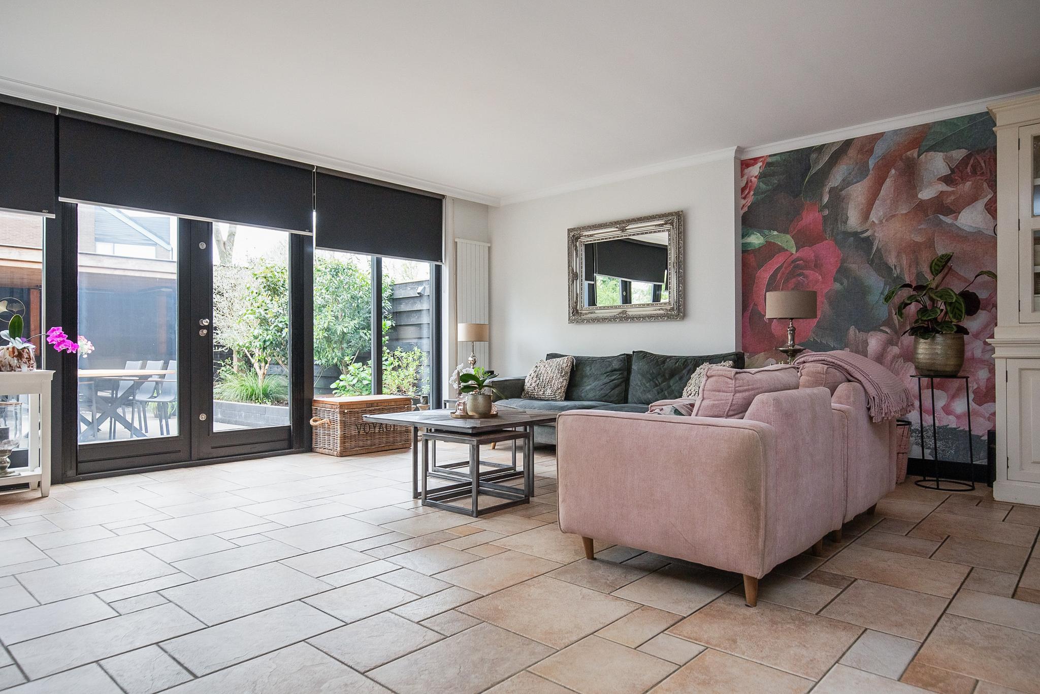 Leden 8 , 2151 SB Nieuw-vennep 9